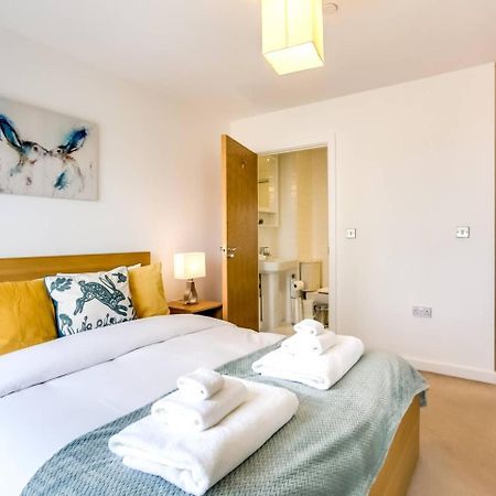 Guestready - Comfort By The Thames, W/ Balcony Londýn Exteriér fotografie